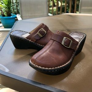 Vintage Leather Clogs